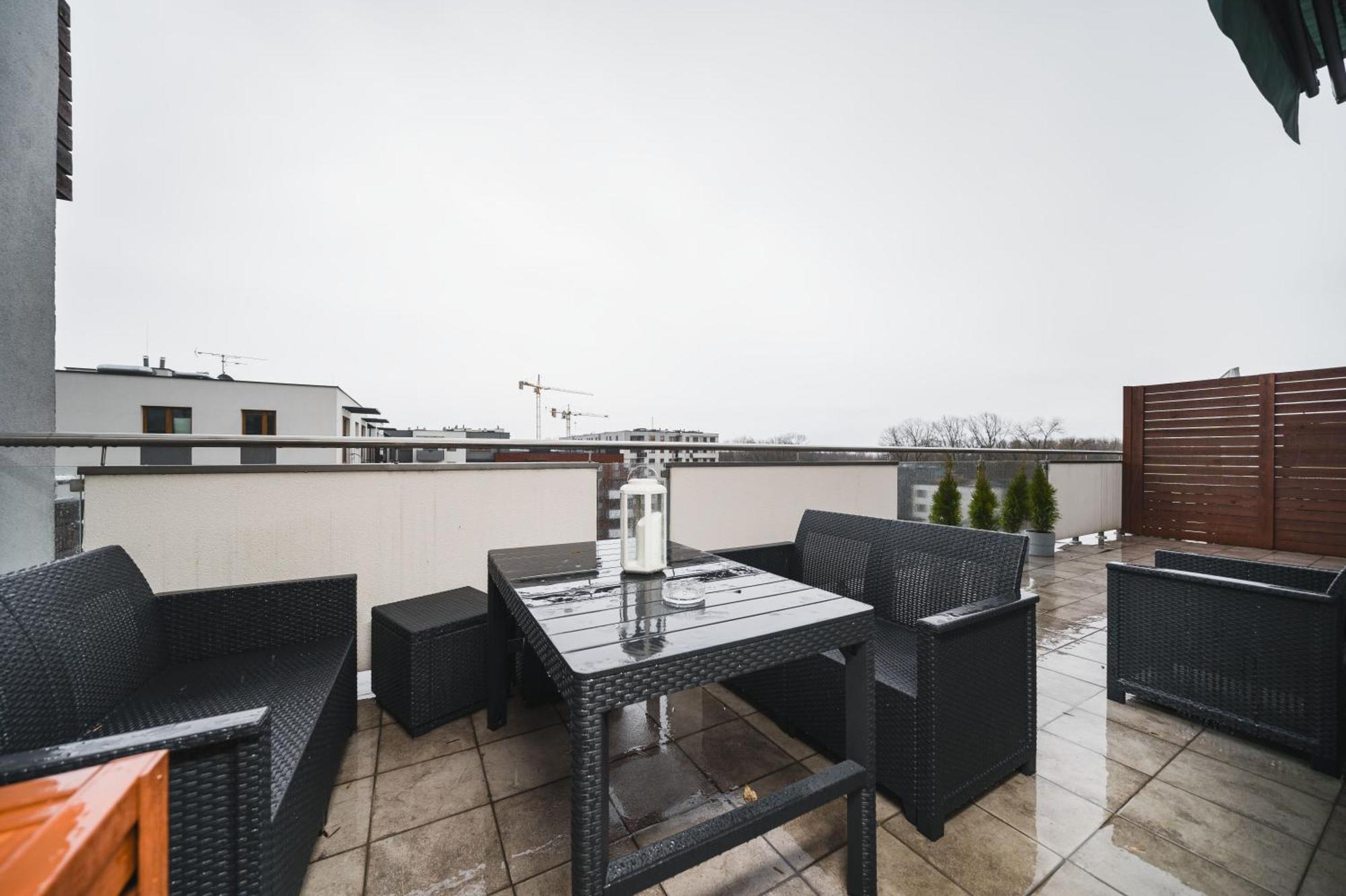 Apartament Z Tarasem Oraz Podziemnym Parkingiem Apartment Krakow Bagian luar foto